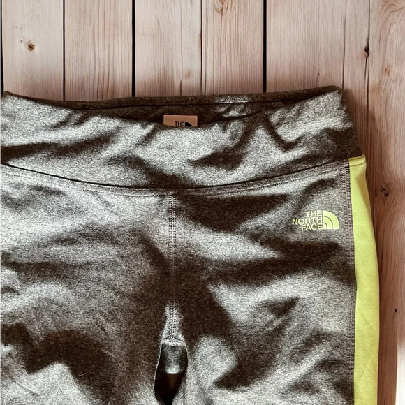 The North face leggings - small (B2) - Picture 3 of 4